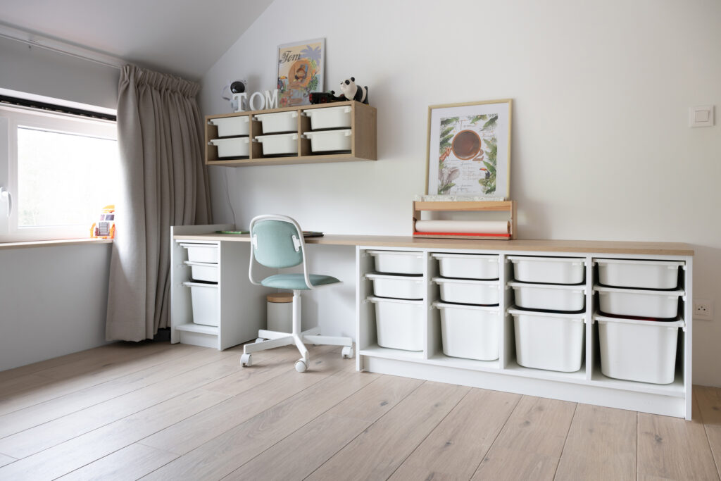 Aménagement de bureau avec mobilier sur mesure personnalisé